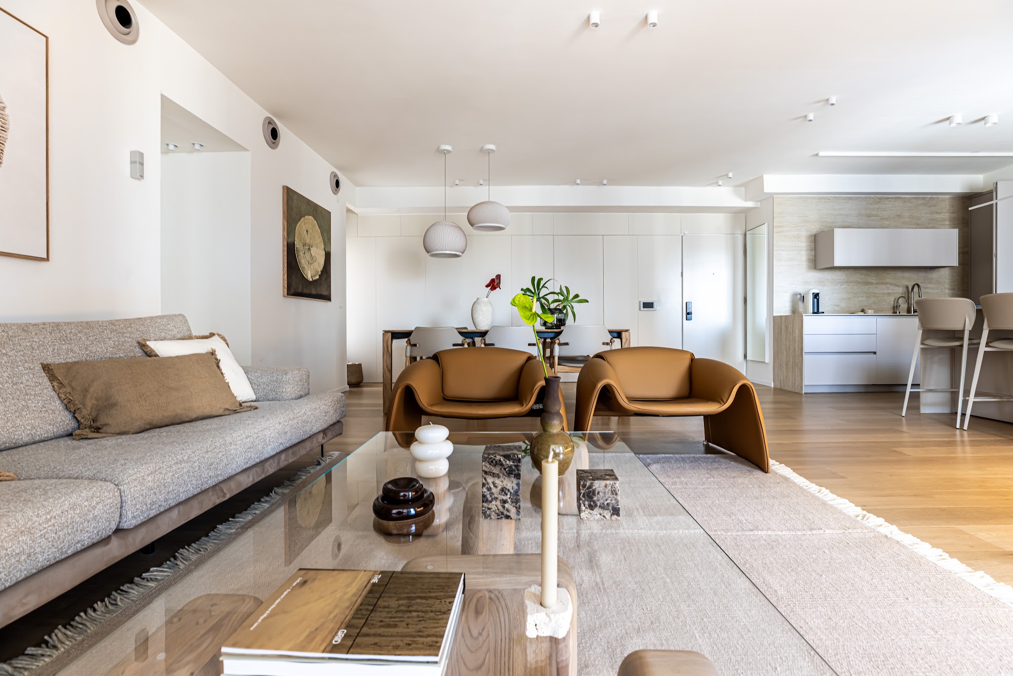 Hod Hasharon residence by Eldar Haviv