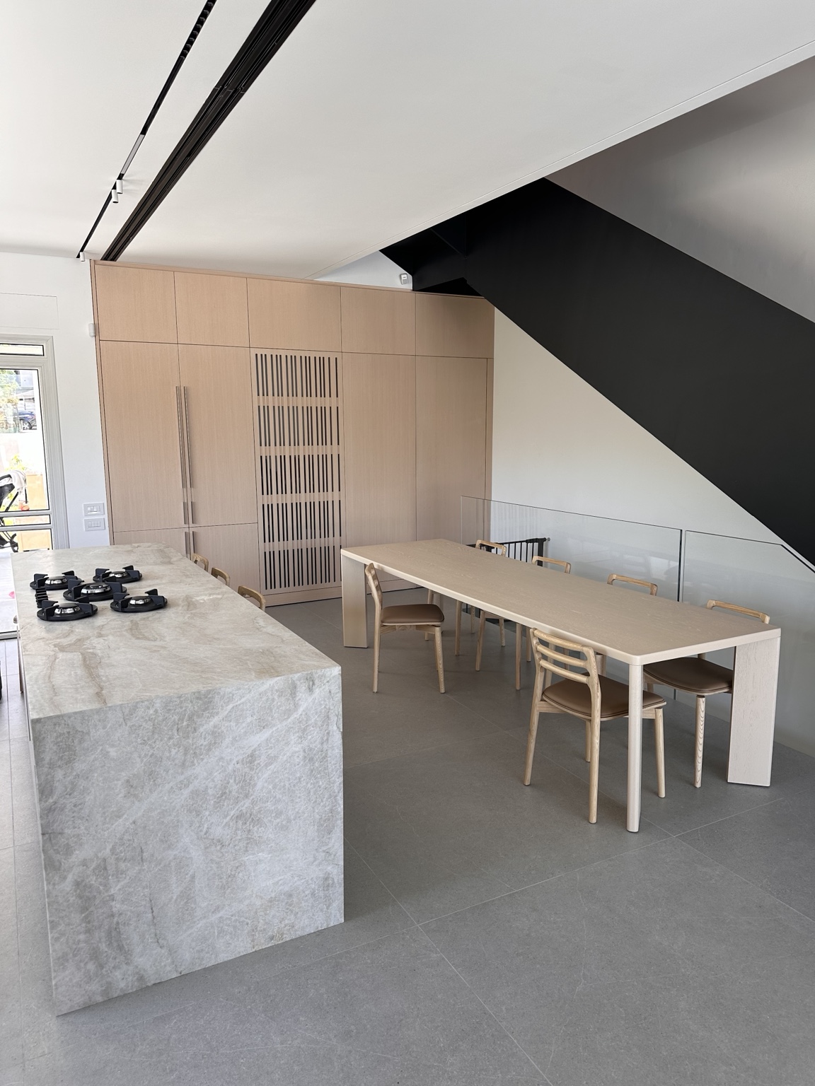 Kitchen and dining area at Villa Resort